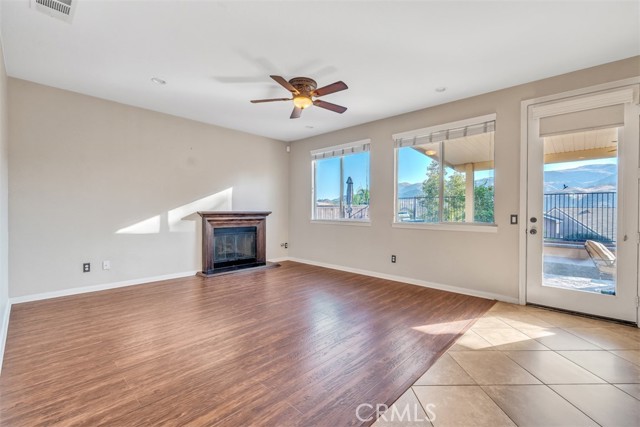 Detail Gallery Image 16 of 53 For 25406 Singleleaf St, Corona,  CA 92883 - 4 Beds | 3/1 Baths