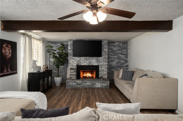 Detail Gallery Image 5 of 25 For 40283 40283 Road 40, Dinuba,  CA 93618 - 3 Beds | 1 Baths