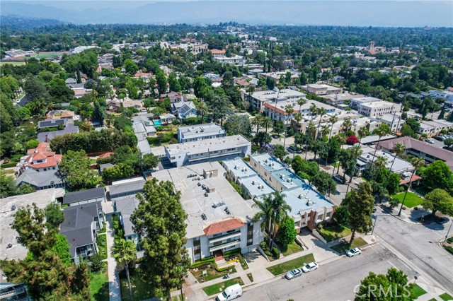 1218 Pine Street, South Pasadena CA: https://media.crmls.org/medias/6ee1dd38-714d-4f03-bd08-4829481725f0.jpg