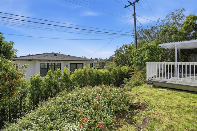 Detail Gallery Image 24 of 27 For 1320 Curtis, Manhattan Beach,  CA 90266 - 3 Beds | 2 Baths