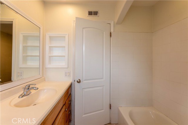 Detail Gallery Image 33 of 48 For 22042 Catalina Cir, Huntington Beach,  CA 92646 - 4 Beds | 2 Baths