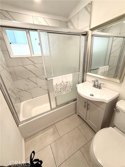 Detail Gallery Image 4 of 10 For 525 Catalina a,  Laguna Beach,  CA 92651 - 1 Beds | 1 Baths