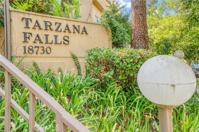 18730 Hatteras Street, Tarzana CA: https://media.crmls.org/medias/6ee4debf-352c-474d-9aad-fa716a690443.jpg