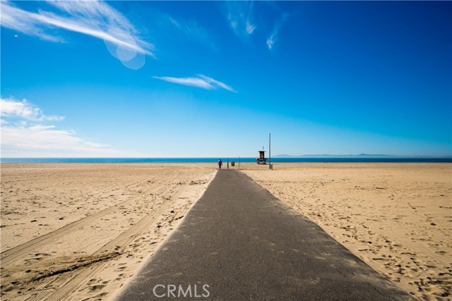 412 Colton Street, Newport Beach CA: https://media.crmls.org/medias/6ee60251-148c-47ba-81f1-e2cada5e6169.jpg