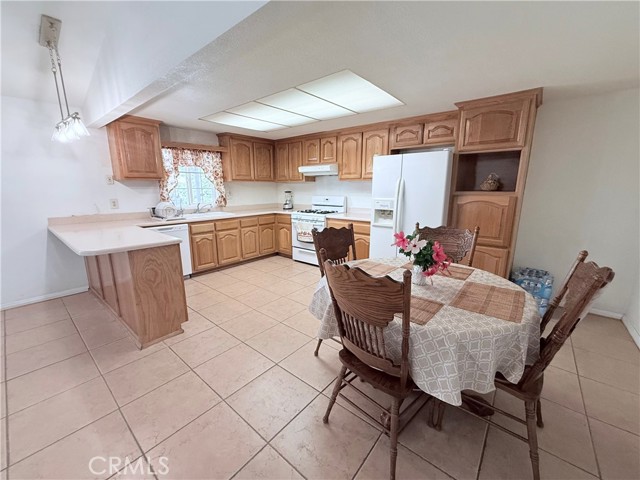 Detail Gallery Image 9 of 33 For 16212 Owen, Fontana,  CA 92335 - 3 Beds | 2 Baths