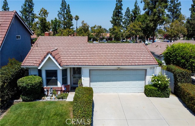 Detail Gallery Image 1 of 27 For 14096 Hillcrest Dr, Fontana,  CA 92337 - 3 Beds | 2 Baths