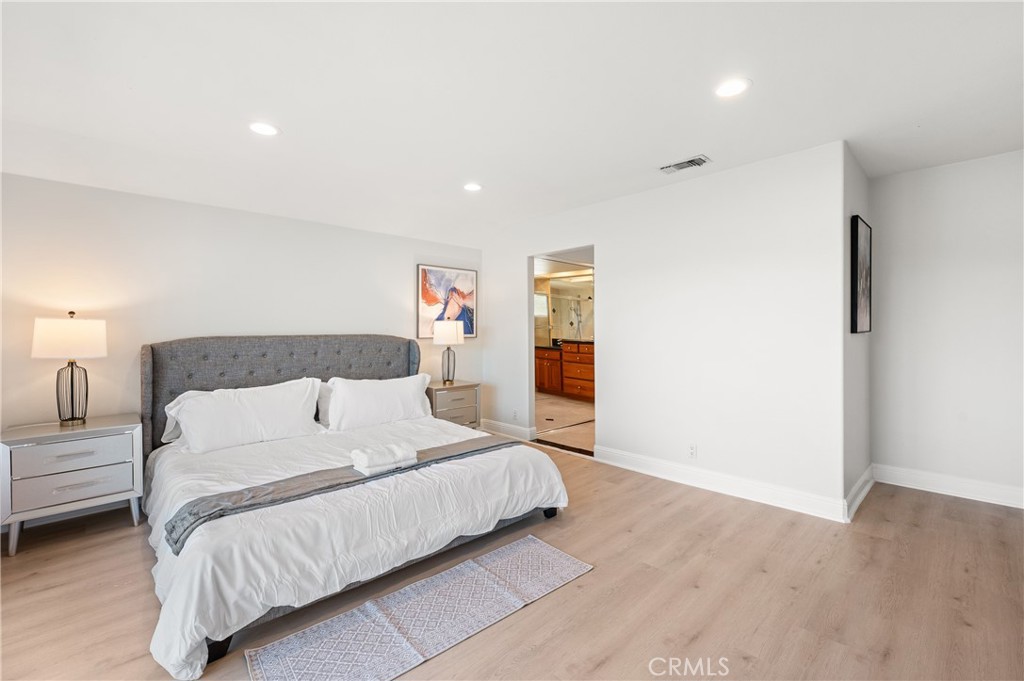 MLS #OC26147382 image #21