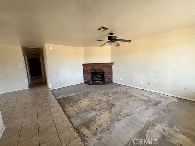 Detail Gallery Image 3 of 18 For 13632 Fran St, Edwards,  CA 93523 - 3 Beds | 2 Baths