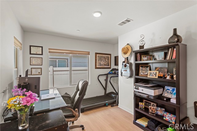 Detail Gallery Image 10 of 33 For 1644 Beacon Dr, Beaumont,  CA 92223 - 2 Beds | 2 Baths