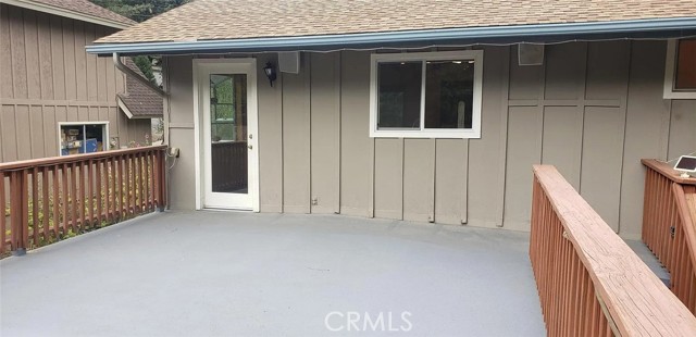 Detail Gallery Image 12 of 33 For 31465 Pinehurst, Running Springs,  CA 92382 - 4 Beds | 2 Baths