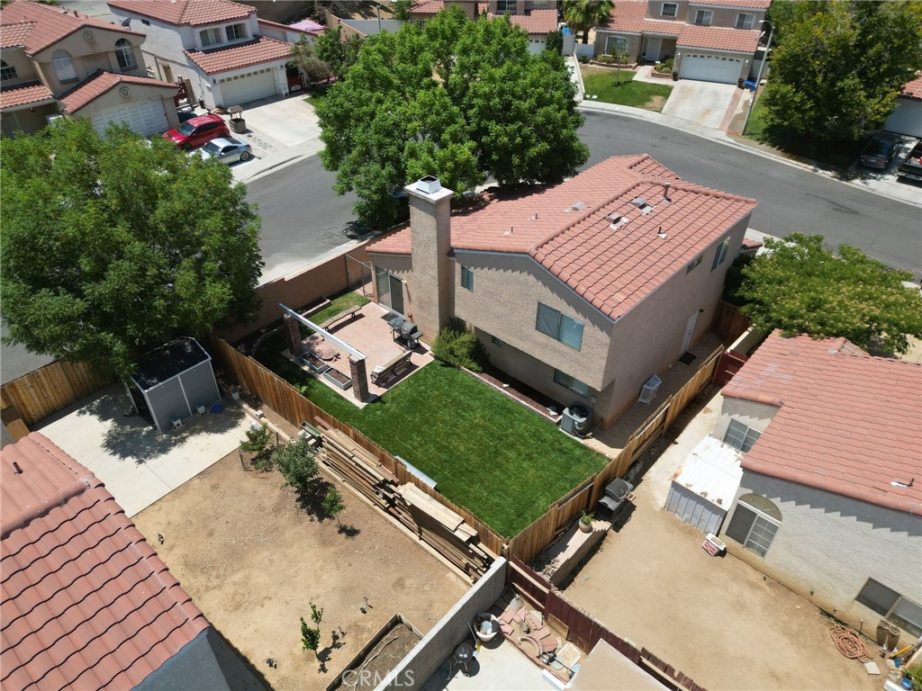 https://media.crmls.org/medias/6eea6ddb-434a-45a3-866e-9bb779fe18bb.jpg?preset=X-Large