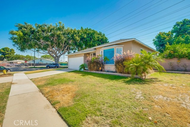 Detail Gallery Image 1 of 1 For 5638 Ocana Ave, Lakewood,  CA 90713 - 2 Beds | 1 Baths