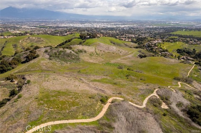 13 OLD CARBON CANYON, Chino Hills CA: https://media.crmls.org/medias/6eec4652-0fc6-4def-9470-52118da8af11.jpg