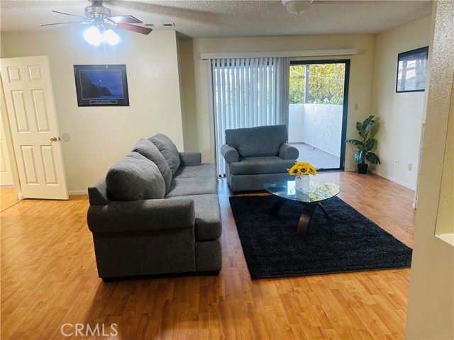 Detail Gallery Image 10 of 44 For 9504 Harvard St #107,  Bellflower,  CA 90706 - 3 Beds | 2 Baths