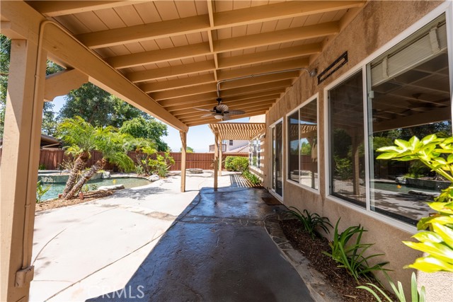 31465 Inverness Court, Temecula CA: https://media.crmls.org/medias/6eecc53c-797a-44c6-98de-43fc0b48a19e.jpg