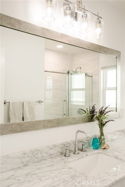 301 4th St, Manhattan Beach, California 90266, 4 Bedrooms Bedrooms, ,3 BathroomsBathrooms,Residential,Sold,4th St,SB22117855