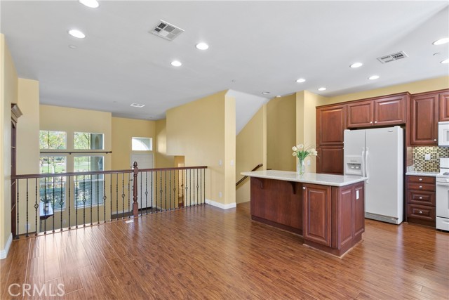 Detail Gallery Image 10 of 30 For 8509 E Kendra Loop, Orange,  CA 92867 - 3 Beds | 2/1 Baths