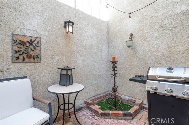 Detail Gallery Image 15 of 24 For 23549 Victory Blvd. #21,  West Hills,  CA 91307 - 3 Beds | 2/1 Baths