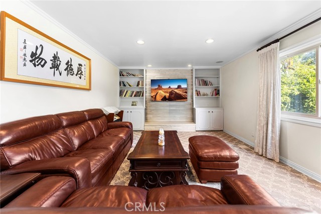 300 W Wistaria Avenue, Arcadia CA: https://media.crmls.org/medias/6eedbd0d-3001-4444-81f9-630249741e21.jpg