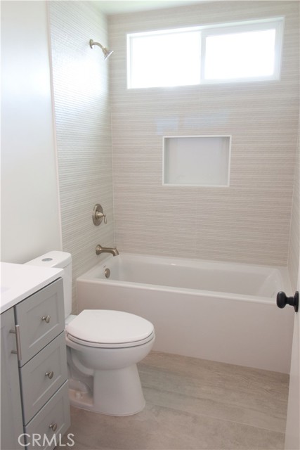 Detail Gallery Image 13 of 25 For 29264 Deep Shadow Dr, Agoura Hills,  CA 91301 - 4 Beds | 3 Baths