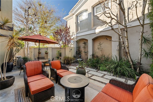Detail Gallery Image 11 of 47 For 1911 Speyer a,  Redondo Beach,  CA 90278 - 4 Beds | 2/1 Baths