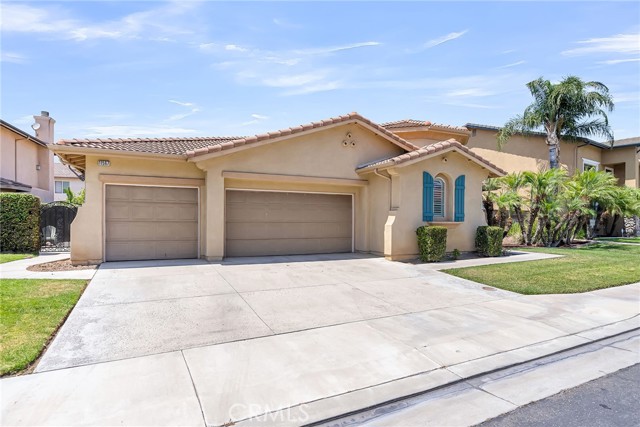 11567 Waterwell Court, Riverside CA: https://media.crmls.org/medias/6ef131b6-7758-4deb-b26b-2b6c07c773d9.jpg
