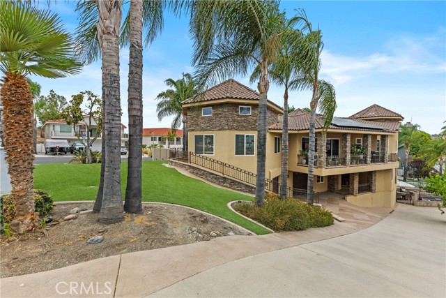 Detail Gallery Image 4 of 53 For 29710 Buggywhip Ct, Canyon Lake,  CA 92587 - 4 Beds | 3/1 Baths