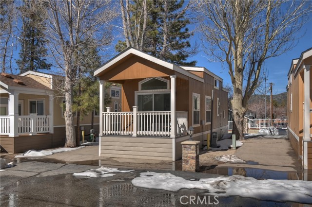 Detail Gallery Image 2 of 35 For 547 Alden #6, Big Bear Lake,  CA 92315 - 1 Beds | 1 Baths