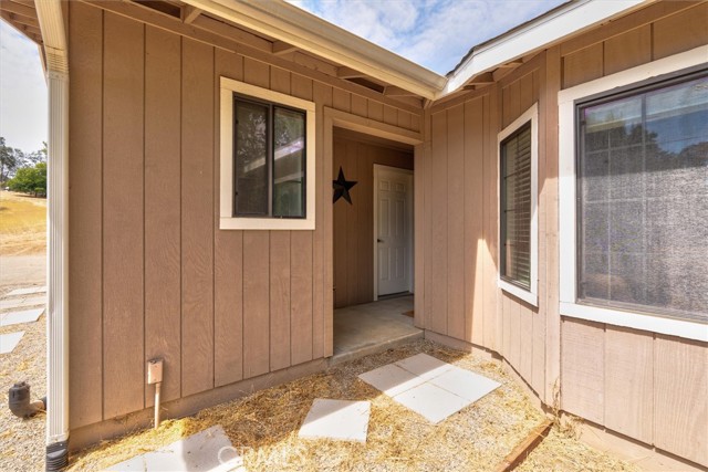 29280 Glacier Drive, Coarsegold CA: https://media.crmls.org/medias/6ef1ace4-aca4-4c94-9cac-0f017db563a9.jpg