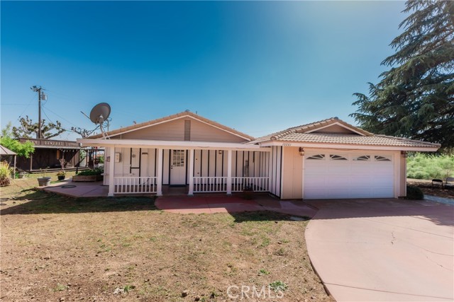 Detail Gallery Image 1 of 52 For 10261 Fremont St, Yucaipa,  CA 92399 - 4 Beds | 2/1 Baths