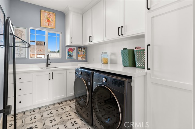 Detail Gallery Image 47 of 60 For 315 Lugonia St, Newport Beach,  CA 92663 - 4 Beds | 4 Baths