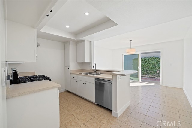 Detail Gallery Image 6 of 36 For 3131 Laurel Avenue #3,  Fullerton,  CA 92835 - 2 Beds | 2 Baths