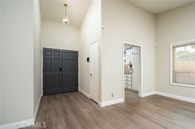 Detail Gallery Image 7 of 31 For 3901 San Lorenzo River Rd, Ontario,  CA 91761 - 4 Beds | 2 Baths