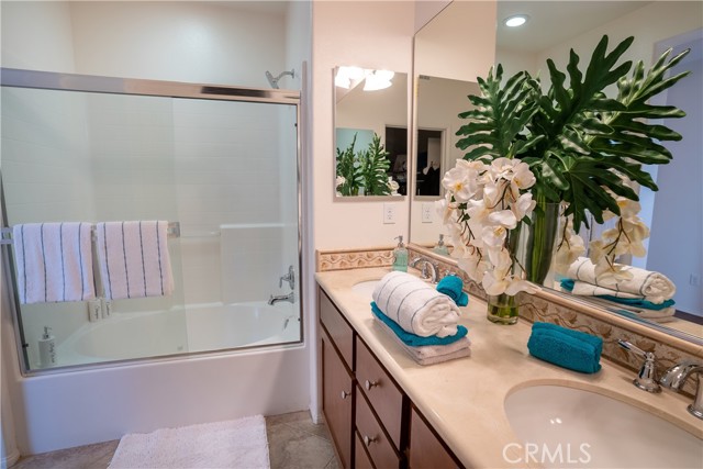 Detail Gallery Image 15 of 45 For 301 Harbor Breeze Dr., Port Hueneme,  CA 93041 - 3 Beds | 2/1 Baths