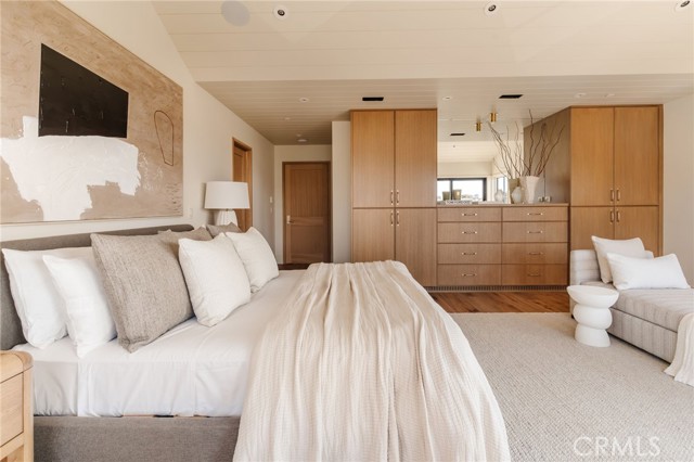 876 5th Street, Manhattan Beach, California 90266, 5 Bedrooms Bedrooms, ,6 BathroomsBathrooms,Residential,For Sale,5th,SB25164993
