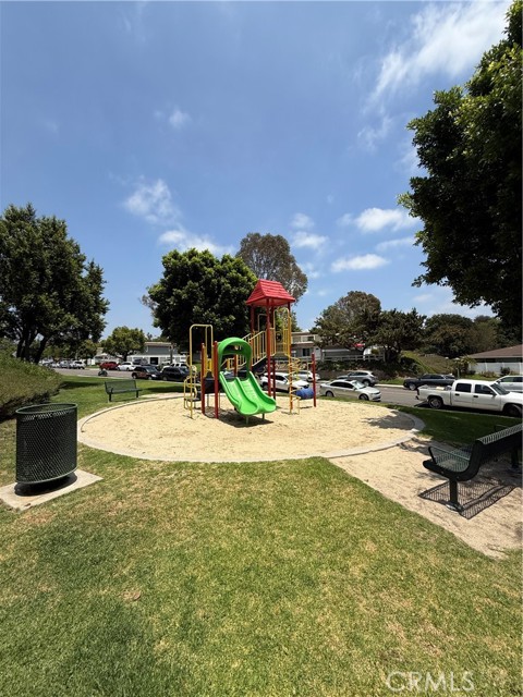 23017 Via Pimiento, Mission Viejo CA: https://media.crmls.org/medias/6ef5cdfc-2bcf-477b-beca-55675a836e09.jpg