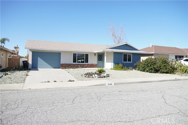 Detail Gallery Image 3 of 15 For 1140 W Westmont Ave, Hemet,  CA 92543 - 2 Beds | 2 Baths