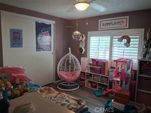 4901 Green River, Corona CA: https://media.crmls.org/medias/6ef5ecc3-e651-44c5-b5a6-e0a74542038c.jpg
