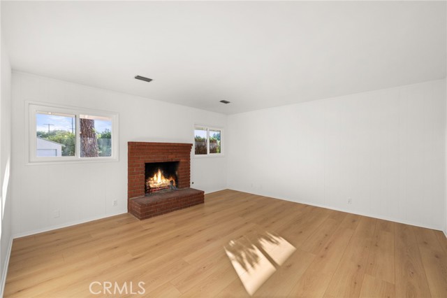 Detail Gallery Image 16 of 41 For 5361 Bridgeview Ave, Pico Rivera,  CA 90660 - 5 Beds | 2 Baths