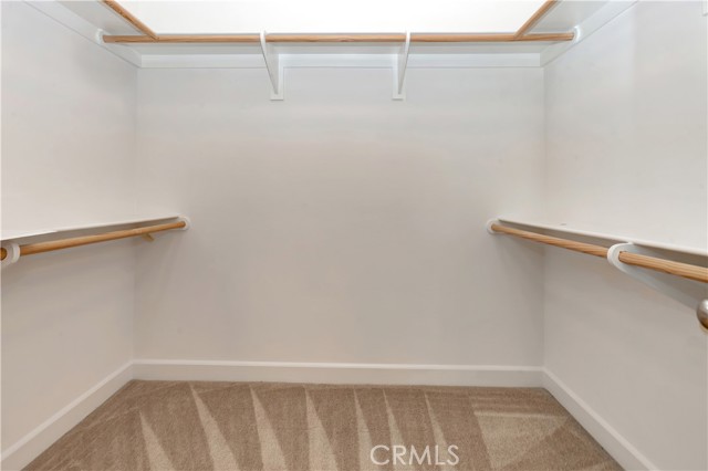 63 Sycamore Bend, Irvine CA: https://media.crmls.org/medias/6ef69ede-b368-492d-826c-ea6040ef7fe7.jpg