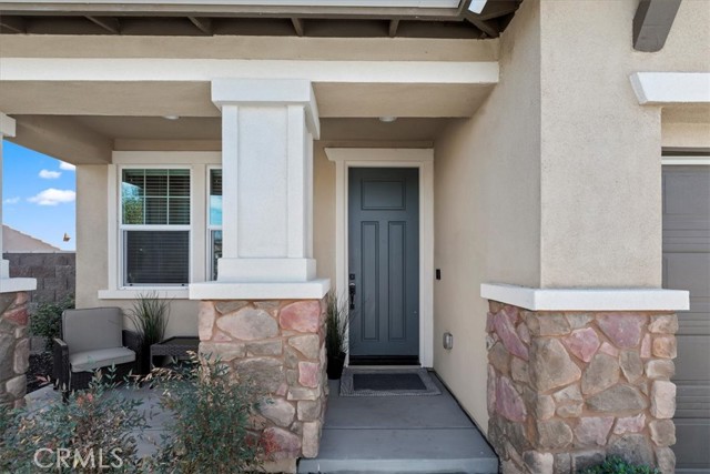 Detail Gallery Image 2 of 44 For 29114 Crabapple, Lake Elsinore,  CA 92530 - 4 Beds | 2/1 Baths