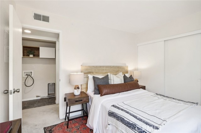 Detail Gallery Image 19 of 43 For 2909 Arizona Ave #3,  Santa Monica,  CA 90404 - 3 Beds | 2/1 Baths