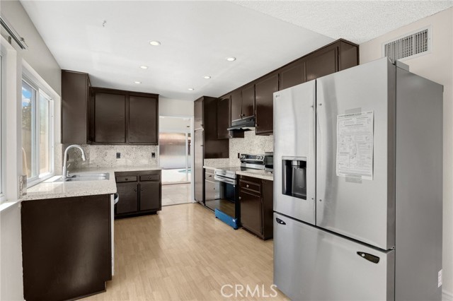 Detail Gallery Image 21 of 28 For 4182 Escudero Dr, Irvine,  CA 92620 - 3 Beds | 2 Baths