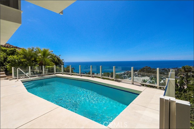 Detail Gallery Image 5 of 43 For 1284 Coronado Dr, Laguna Beach,  CA 92651 - 3 Beds | 2/1 Baths