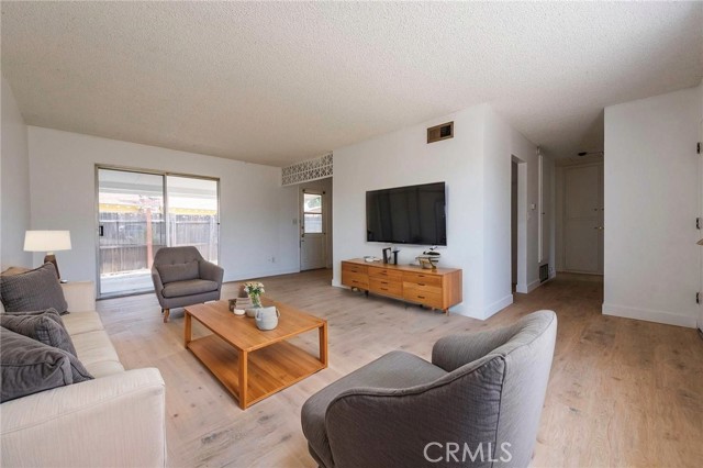 680 Barber Drive, Hemet CA: https://media.crmls.org/medias/6ef90adc-bd22-450e-a3da-3dbe958568e3.jpg