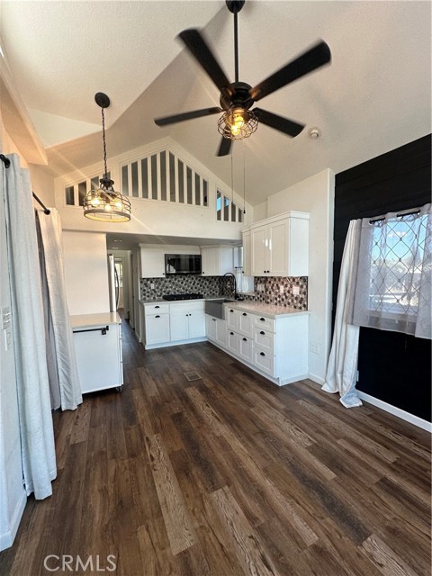 Detail Gallery Image 3 of 25 For 3600 W Florida Ave, Hemet,  CA 92545 - 1 Beds | 1 Baths