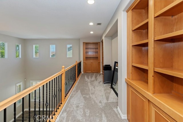 8214 Lavender Lane, Riverside CA: https://media.crmls.org/medias/6efc53bf-eab5-4947-b102-f8d95c6d49ec.jpg