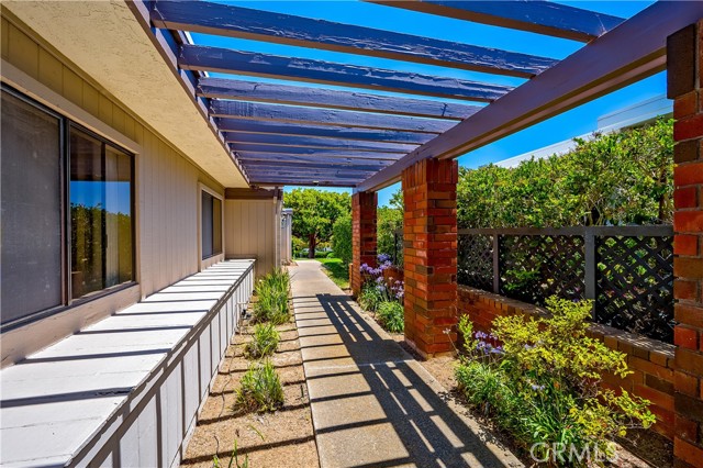 21 Beachcomber Drive, Corona del Mar CA: https://media.crmls.org/medias/6efc8245-283a-4639-8521-fee59ba3eed1.jpg