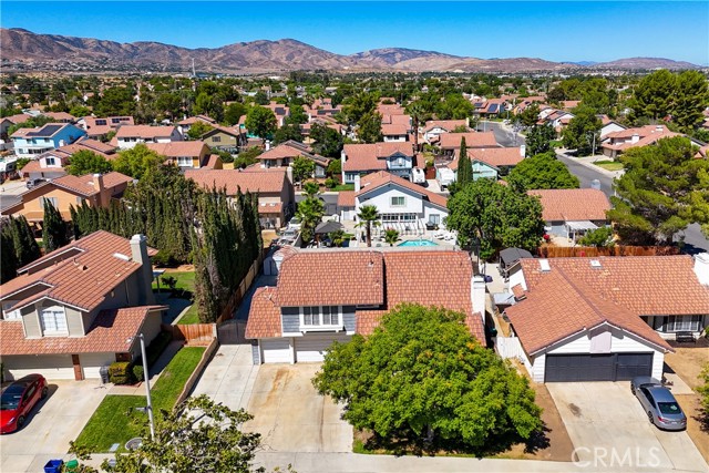 Detail Gallery Image 31 of 32 For 37443 Yorkshire Dr, Palmdale,  CA 93550 - 3 Beds | 3/1 Baths