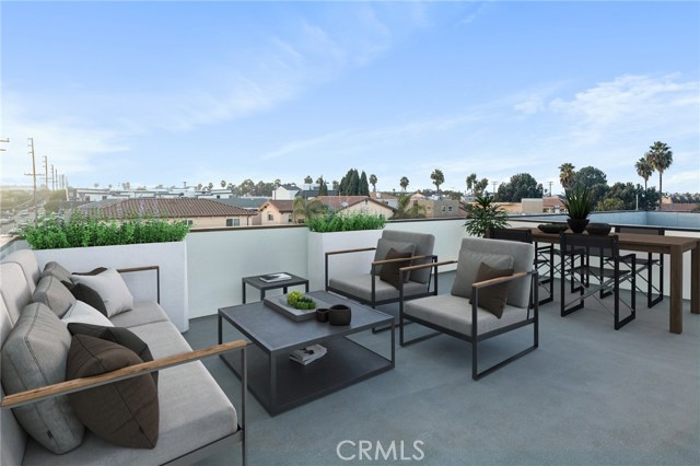 2321 Vanderbilt Lane, Redondo Beach, California 90278, 6 Bedrooms Bedrooms, ,2 BathroomsBathrooms,Residential,Sold,Vanderbilt,CV20231019